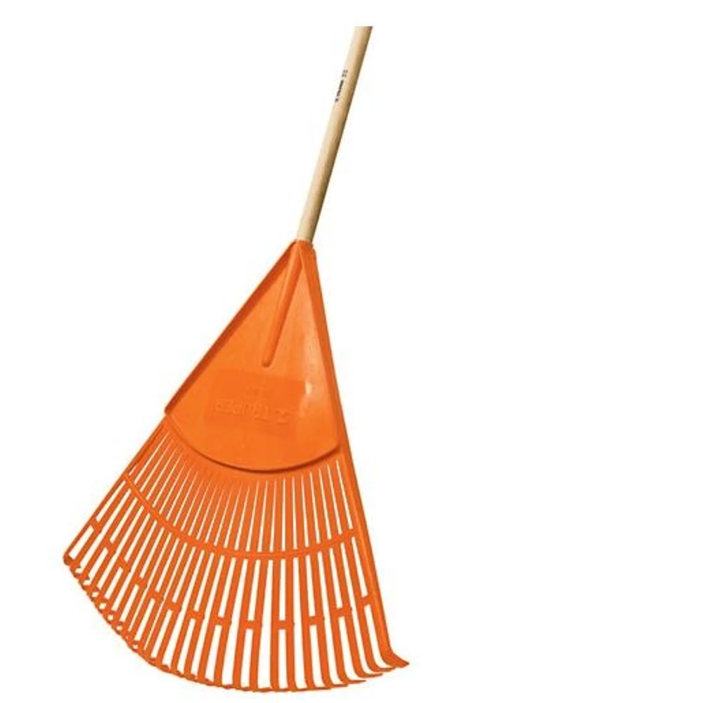 Truper EP-26F íves műanyag lombseprű fa nyéllel 26 fogú