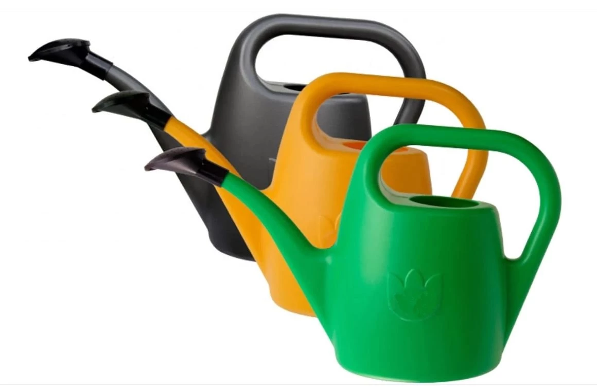 Éva Műanyag Locsolókanna 2L (Többféle Színben)